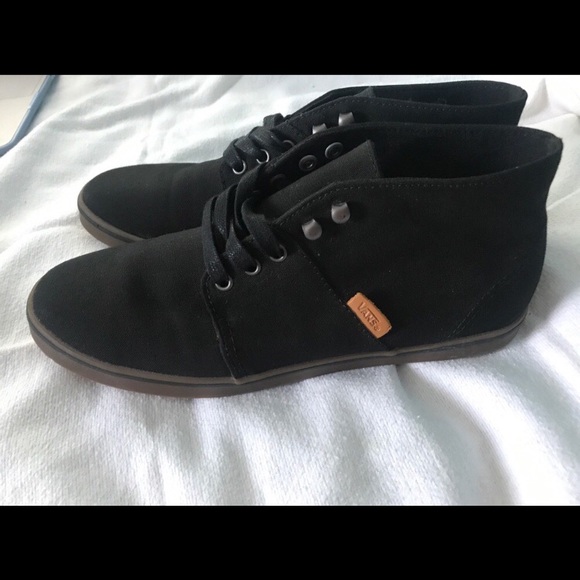 Vans Shoes - Vans ankle high top shoe